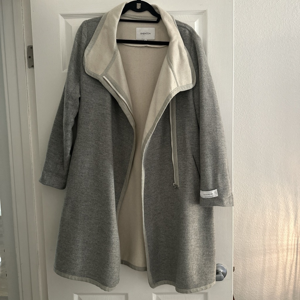Grey long jacket with zipper and pockets